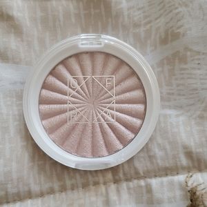 Ofra X Talua Mar Highlighter